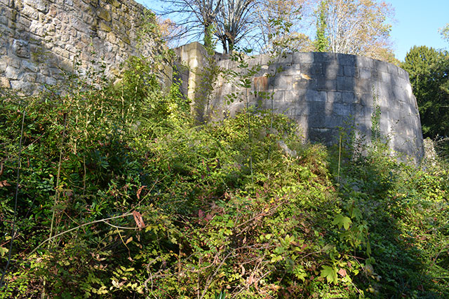 Forteresse Saint-Amand-Montrond après abandon