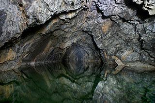 La mine du Chat, carrière souterraine de pierre à ciment