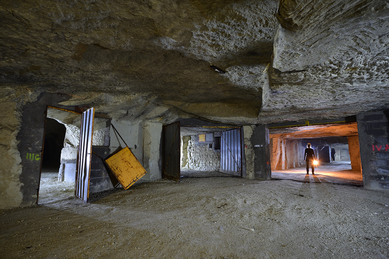 Les trois portes, carrière souterraine de tuffeau, vallée du Cher.